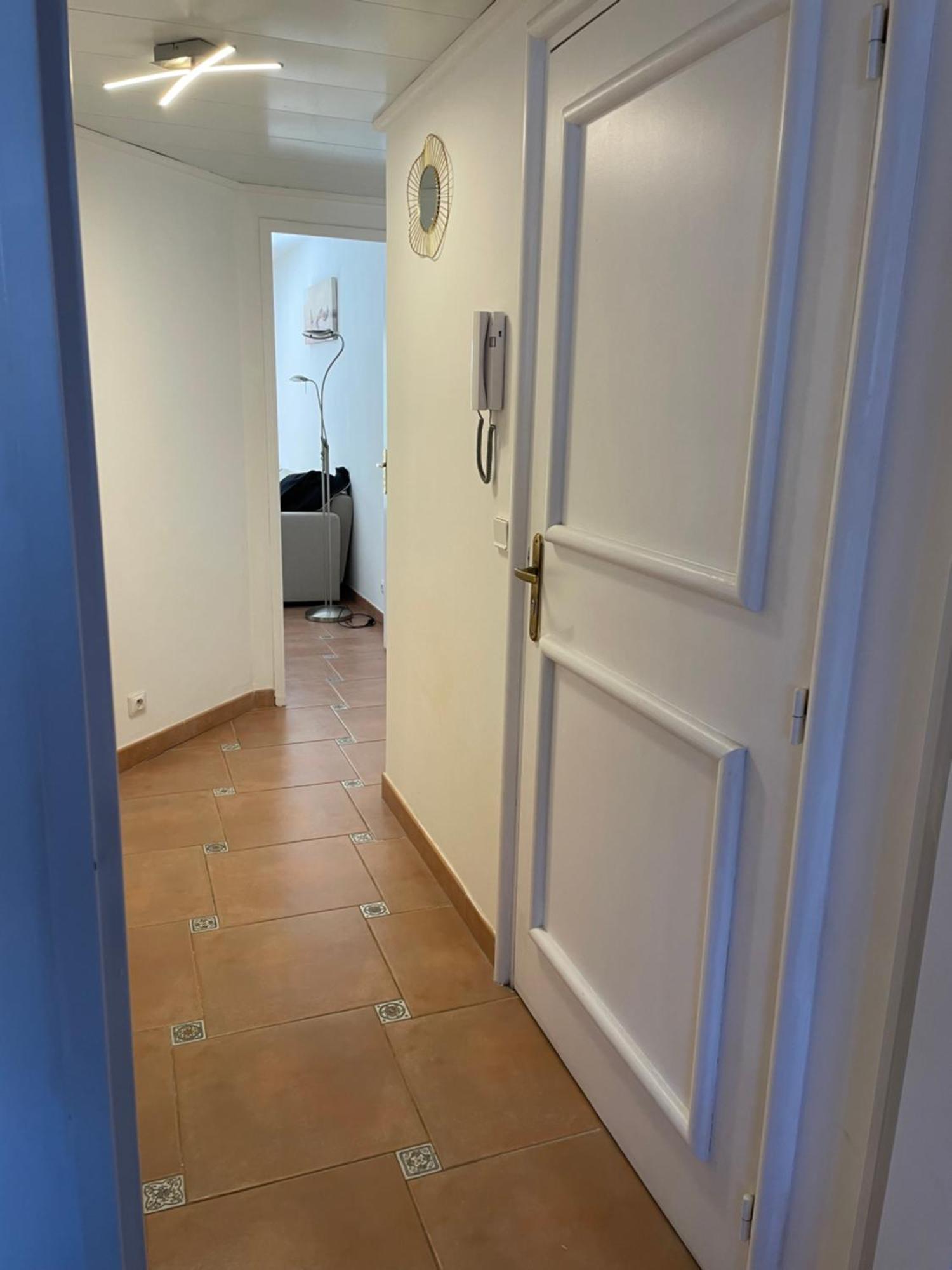 2 Pieces Saint Raphael Renove, Classe 4 Etoiles, 100 M Plages, Piscine, Tennis, Parc, Terrasse, Jardin Privatif מראה חיצוני תמונה